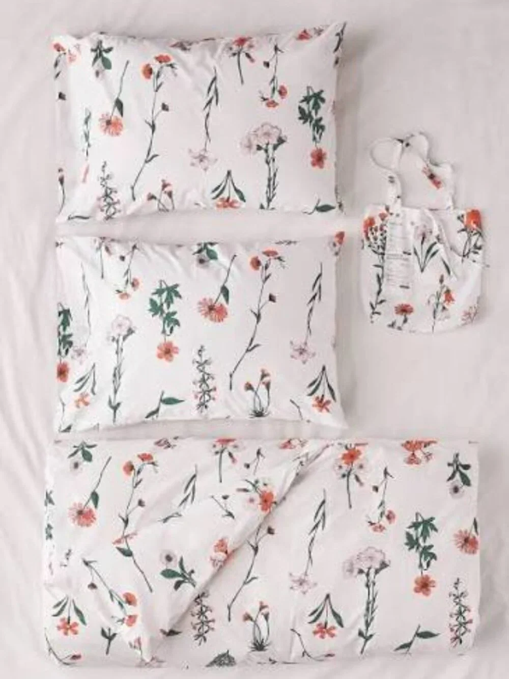 Urban Outfitters Georgina Stems Duvet Set | Full/Queen Sized